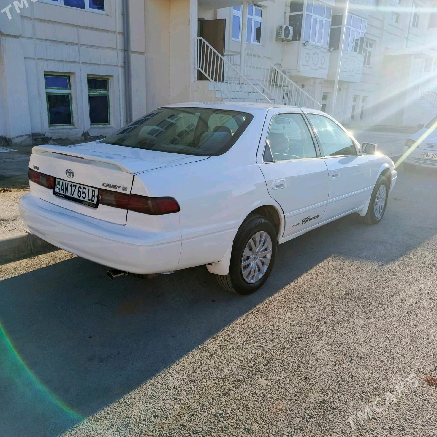 Toyota Camry 1998 - 115 000 TMT - Türkmenabat - img 2