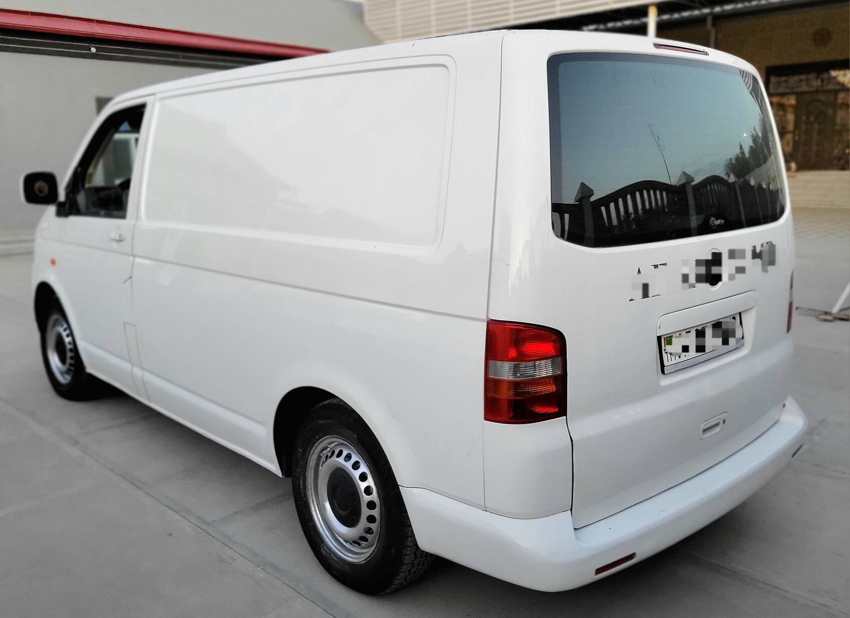 Volkswagen Transporter 2005 - 150 000 TMT - Мары - img 2