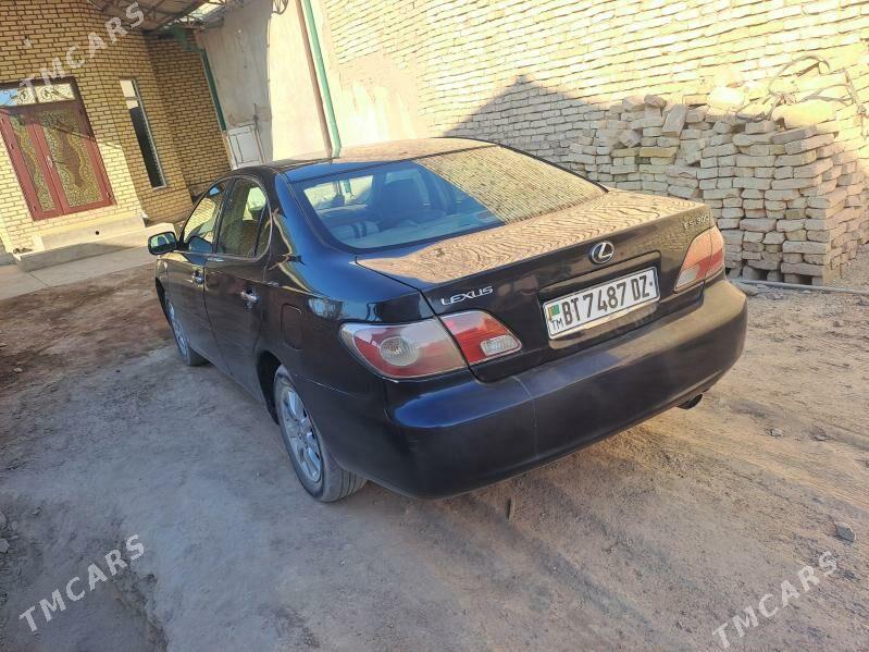 Lexus ES 300 2002 - 145 000 TMT - Гурбансолтан Едже - img 5