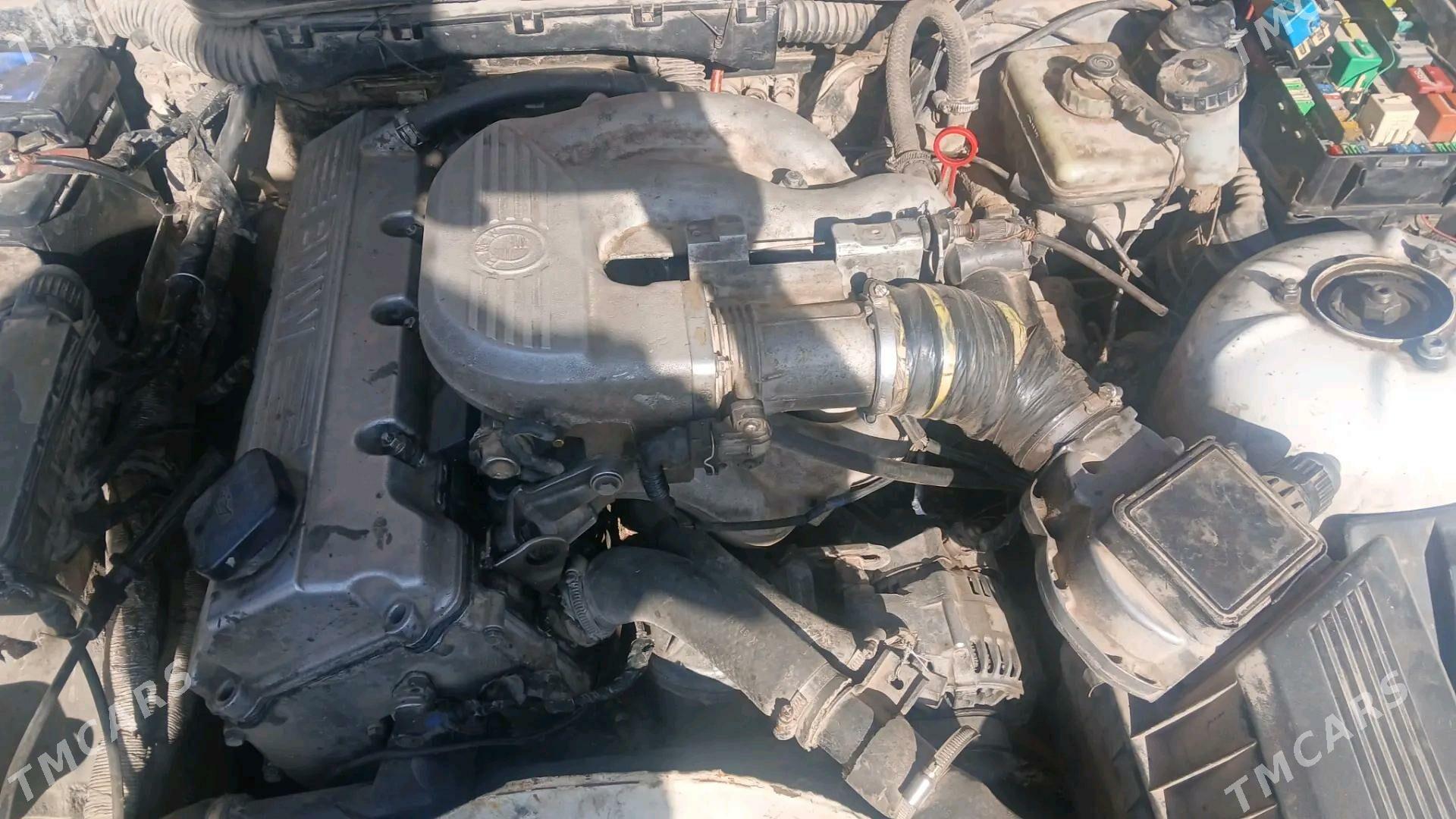 BMW 3 Series 1994 - 25 000 TMT - Мары - img 4