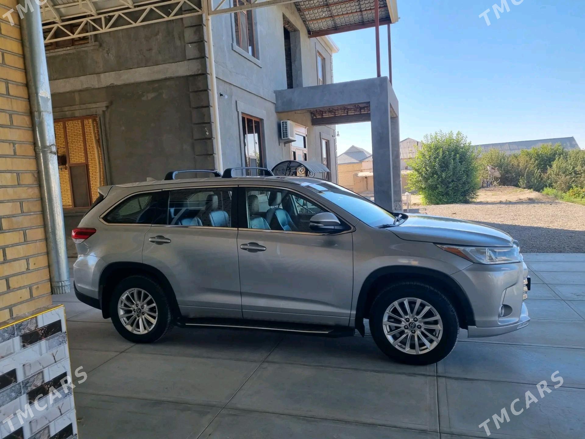 Toyota Highlander 2018 - 440 000 TMT - Mary - img 2