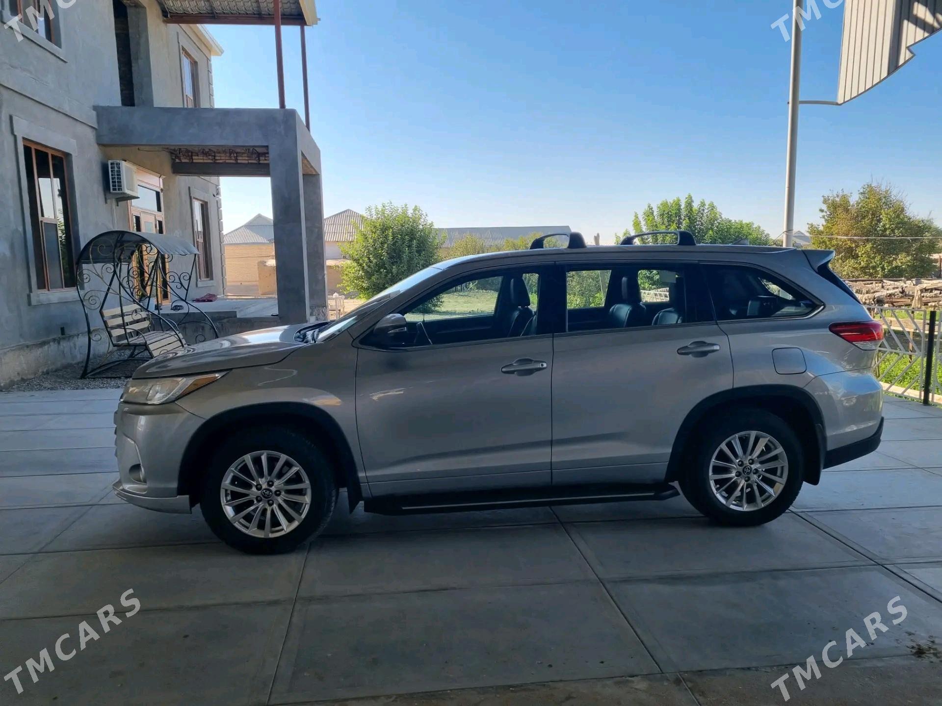 Toyota Highlander 2018 - 440 000 TMT - Mary - img 3