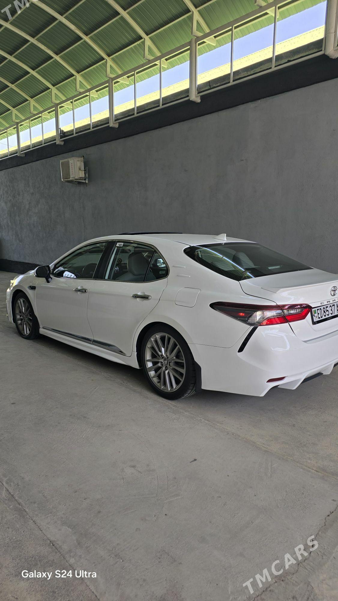 Toyota Camry 2022 - 305 000 TMT - Ашхабад - img 5