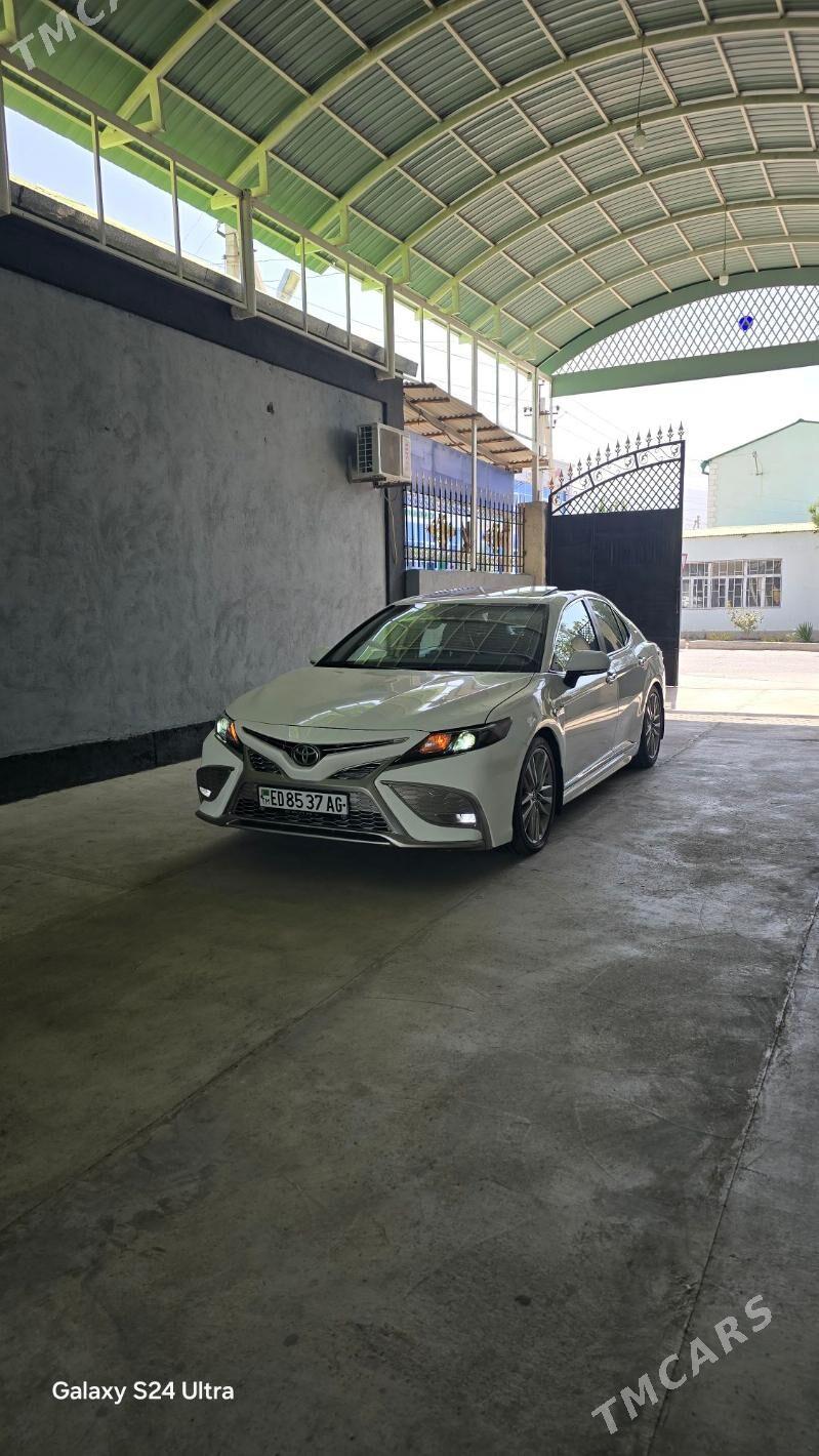 Toyota Camry 2022 - 305 000 TMT - Ашхабад - img 8