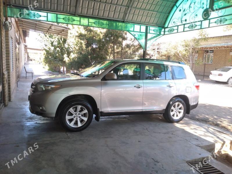 Toyota Highlander 2011 - 320 000 TMT - Дашогуз - img 6