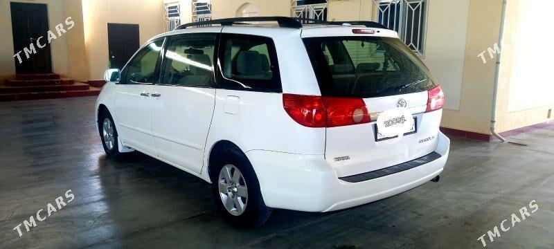 Toyota Sienna 2009 - 232 000 TMT - Мары - img 2