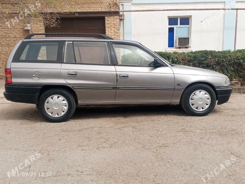Opel Astra 1993 - 35 000 TMT - Дашогуз - img 7