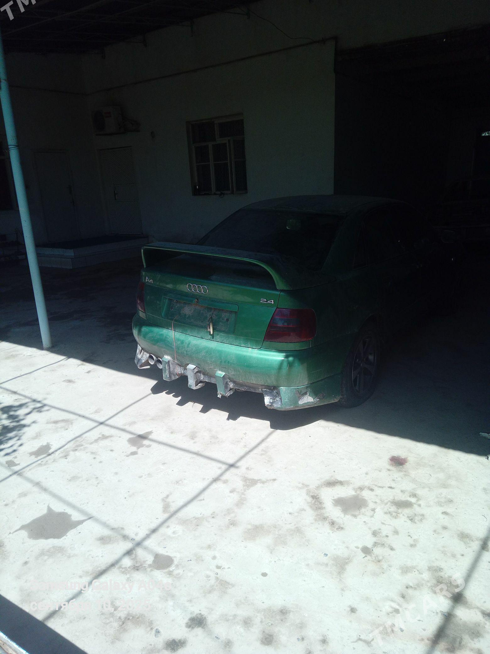 Audi A4 1999 - 20 000 TMT - Çärjew - img 2