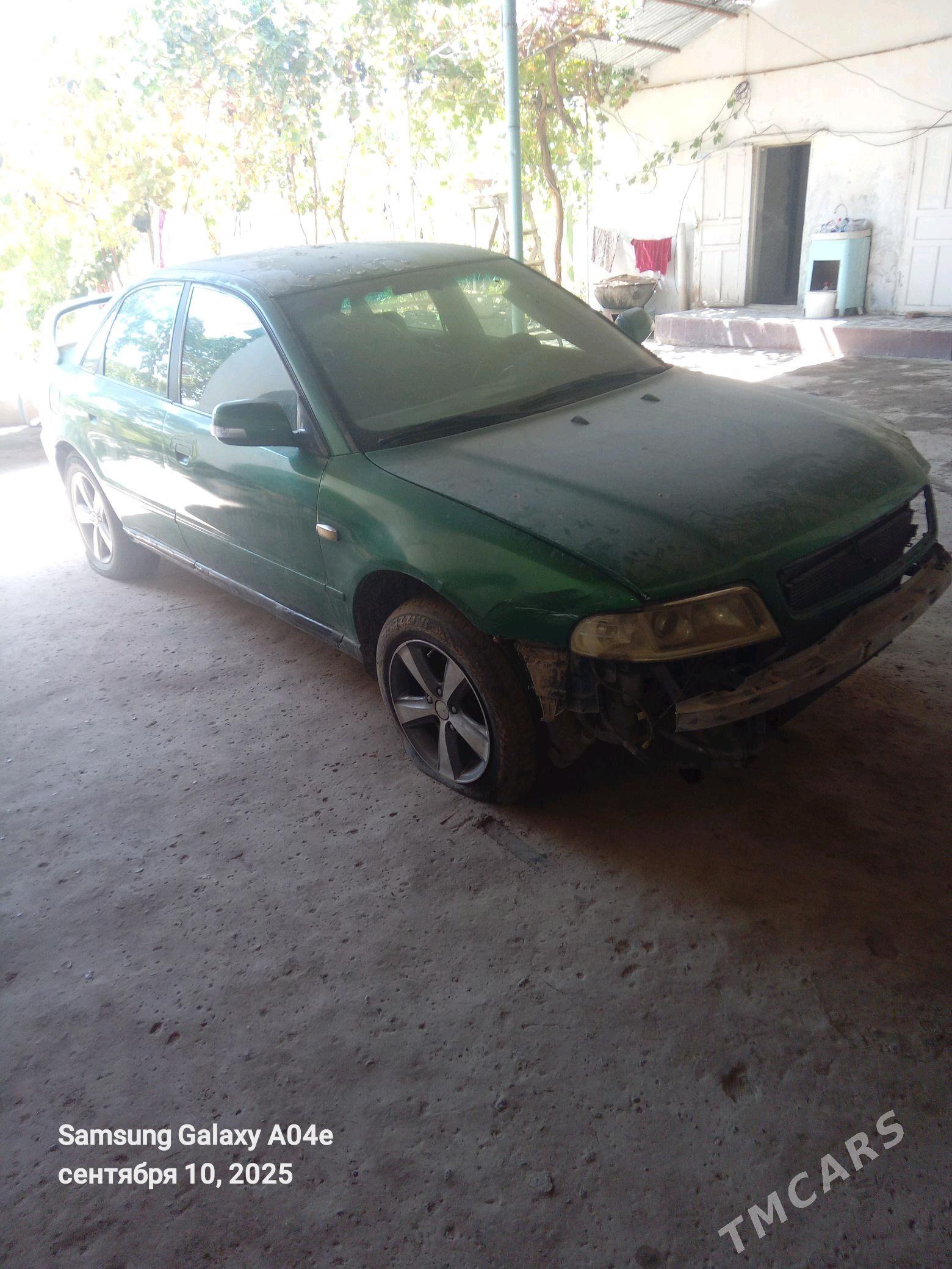 Audi A4 1999 - 20 000 TMT - Çärjew - img 3