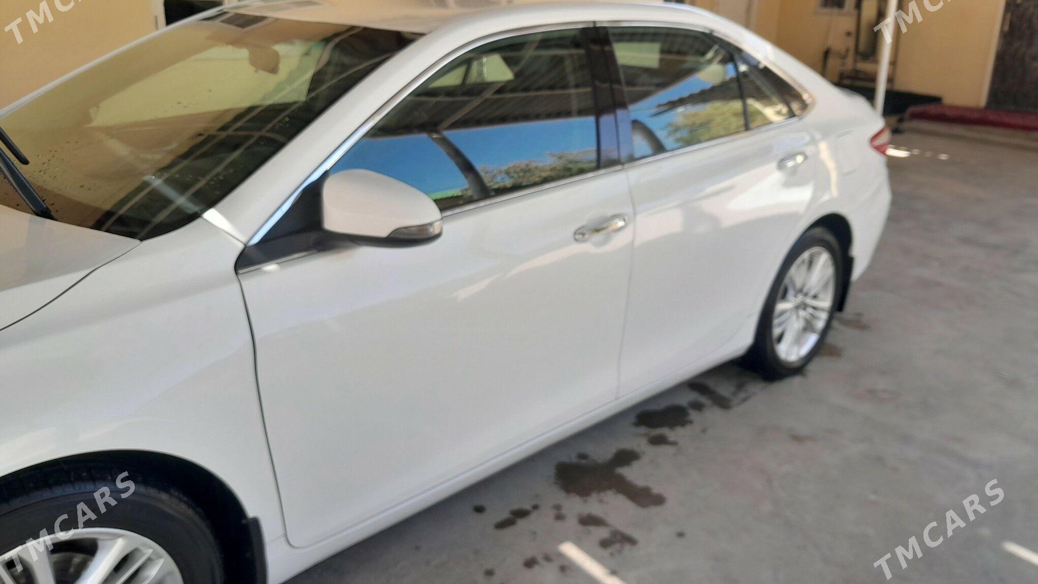 Toyota Camry 2017 - 245 000 TMT - Кëши - img 2