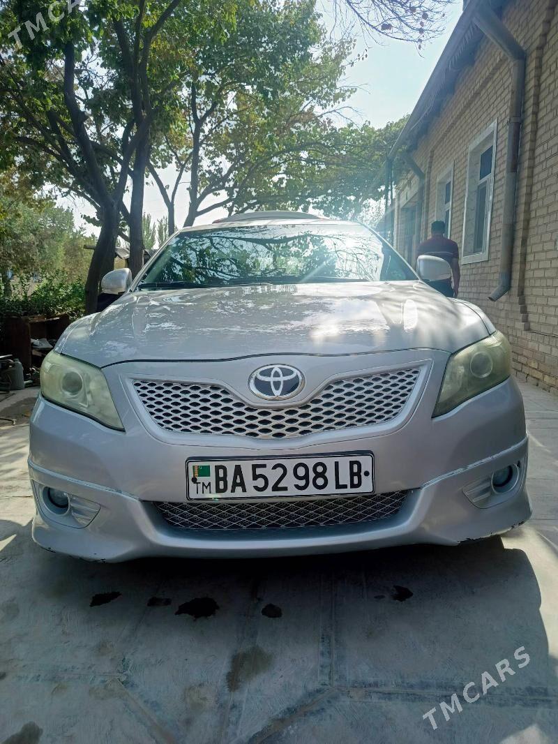 Toyota Camry 2010 - 200 000 TMT - Kerki - img 4