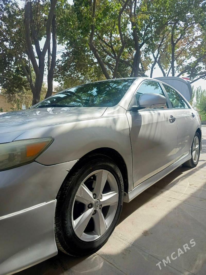 Toyota Camry 2010 - 200 000 TMT - Kerki - img 2