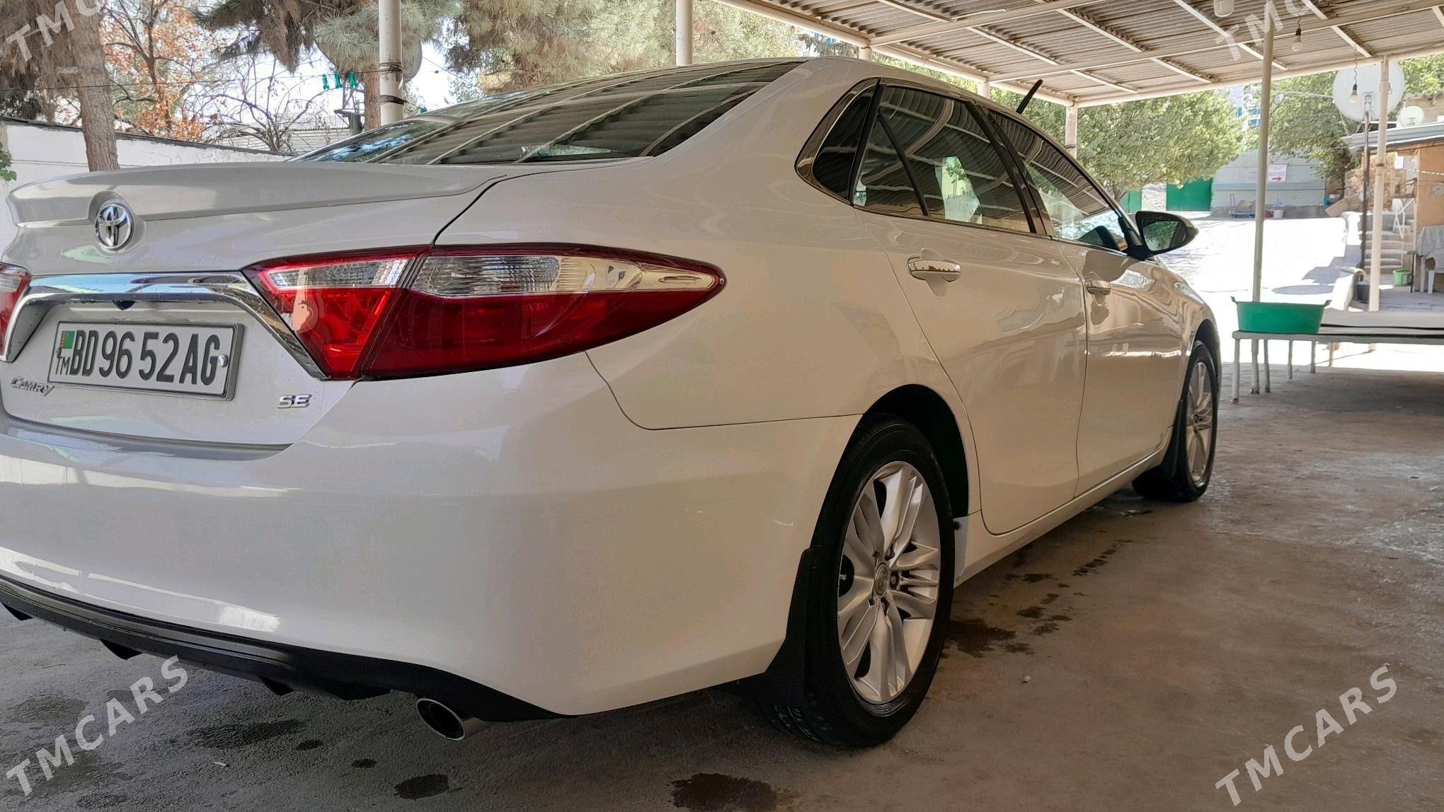 Toyota Camry 2017 - 245 000 TMT - Кëши - img 7