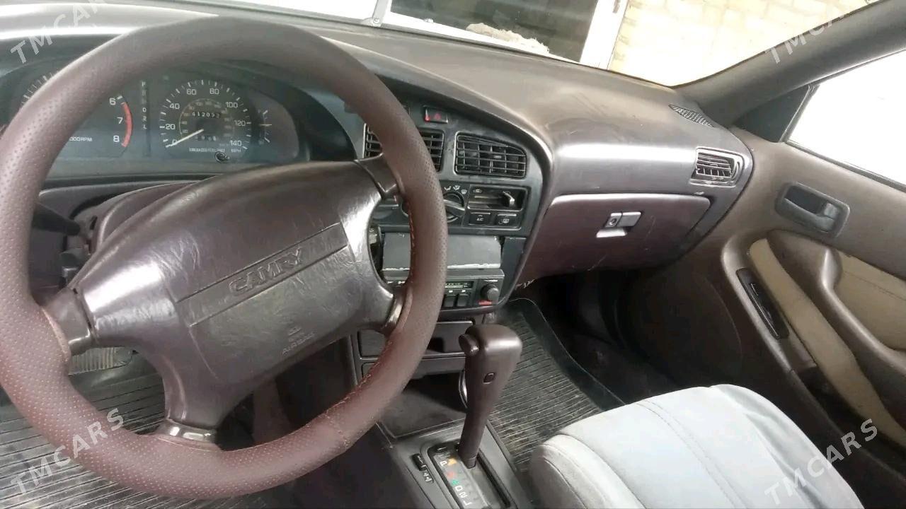 Toyota Camry 1994 - 75 000 TMT - Baýramaly - img 2