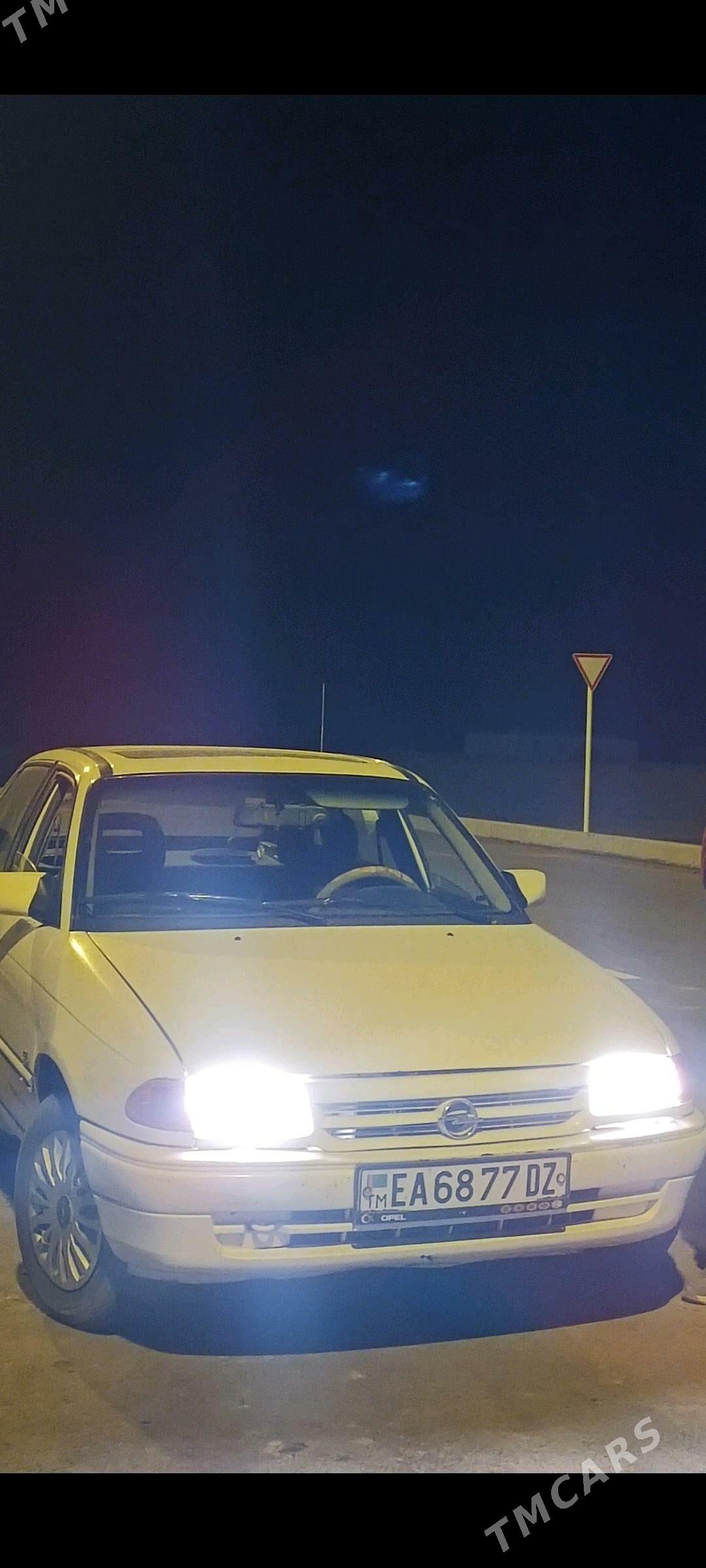 Opel Astra 1993 - 45 000 TMT - Кёнеургенч - img 5