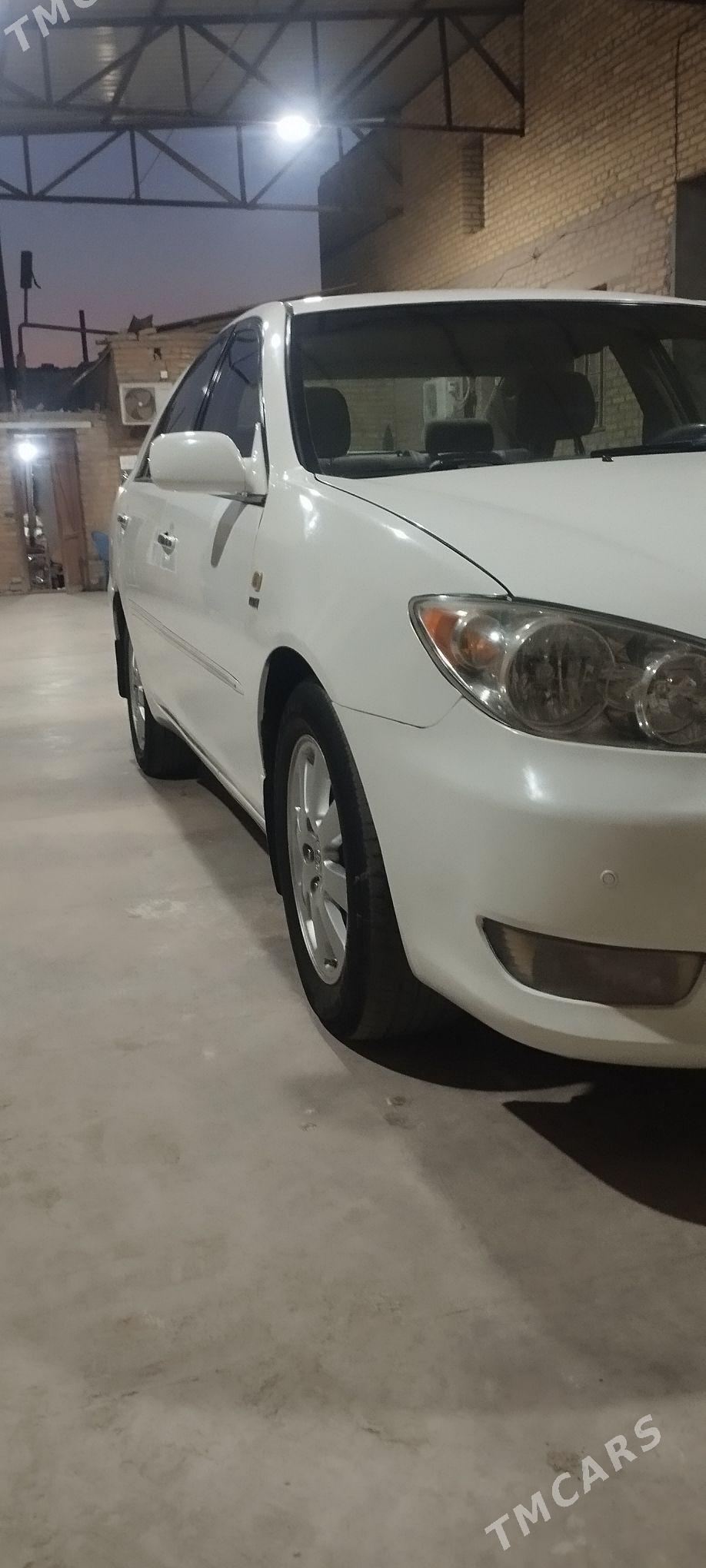 Toyota Camry 2002 - 125 000 TMT - Çärjew - img 4