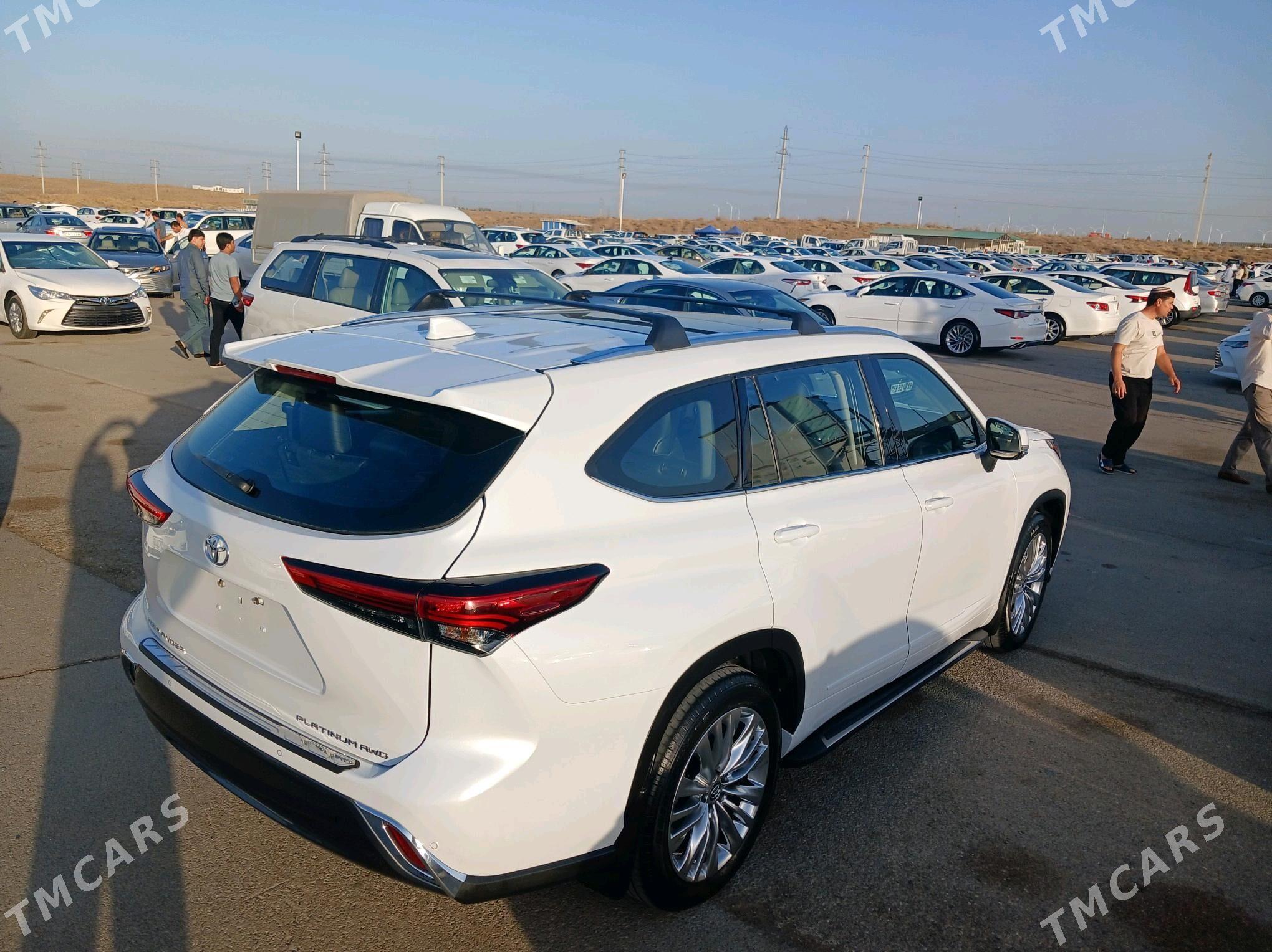 Toyota Highlander 2022 - 570 000 TMT - Aşgabat - img 3
