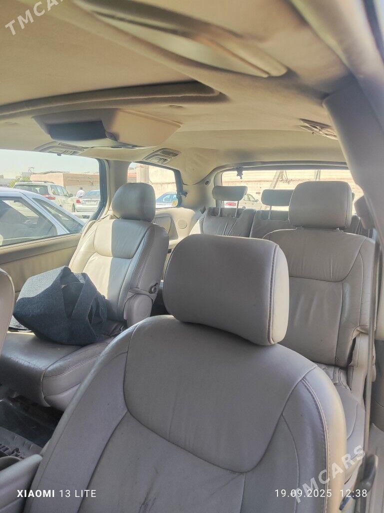 Toyota Sienna 2003 - 180 000 TMT - Мары - img 4