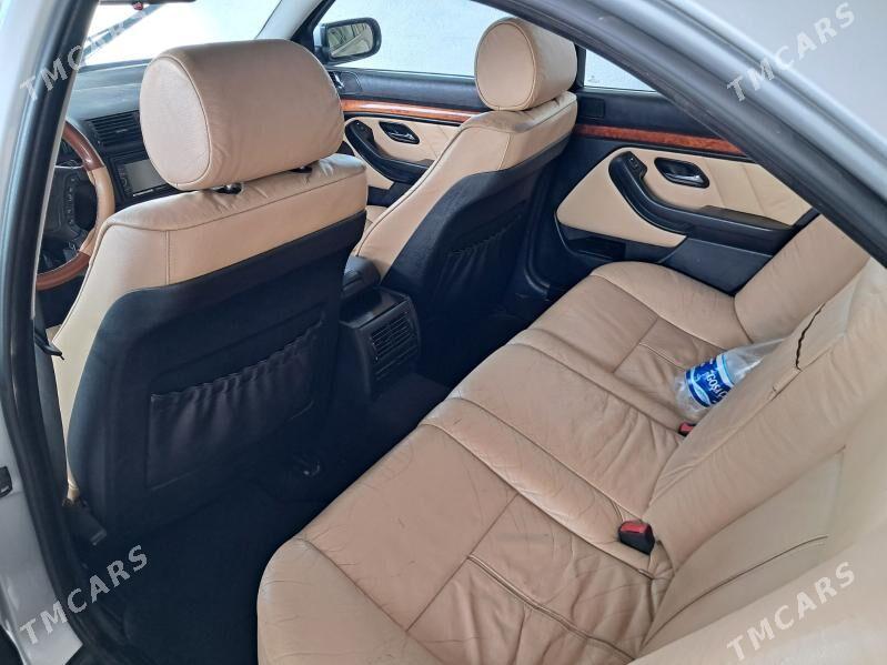 BMW 525 2001 - 140 000 TMT - Магданлы - img 2
