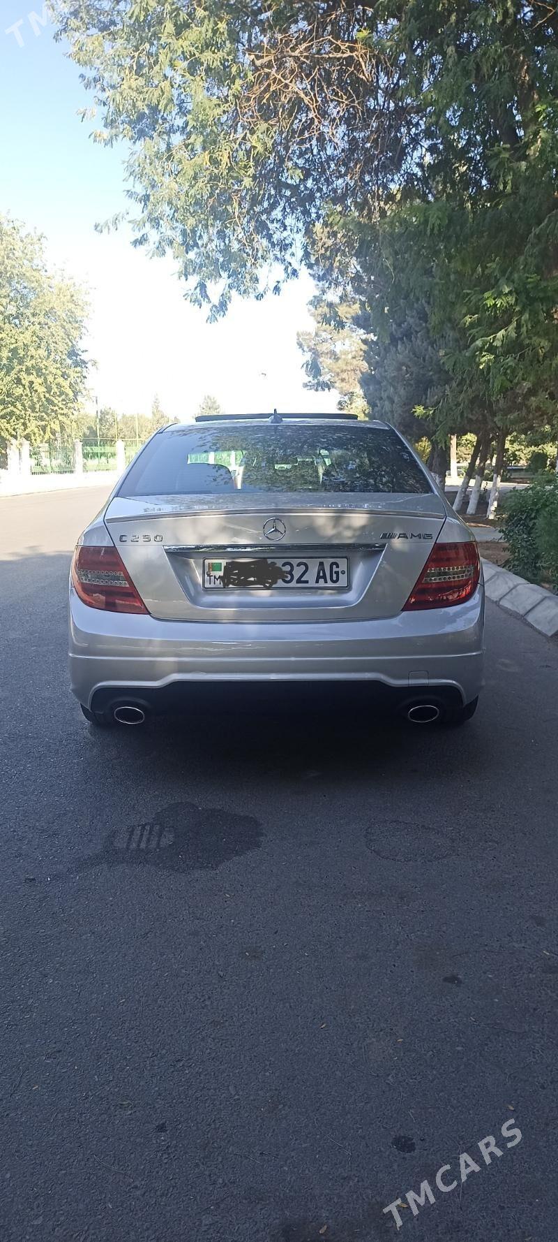 Mercedes-Benz C300 2012 - 205 000 TMT - Aşgabat - img 4