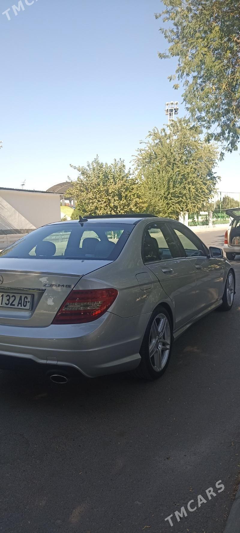Mercedes-Benz C300 2012 - 205 000 TMT - Aşgabat - img 5