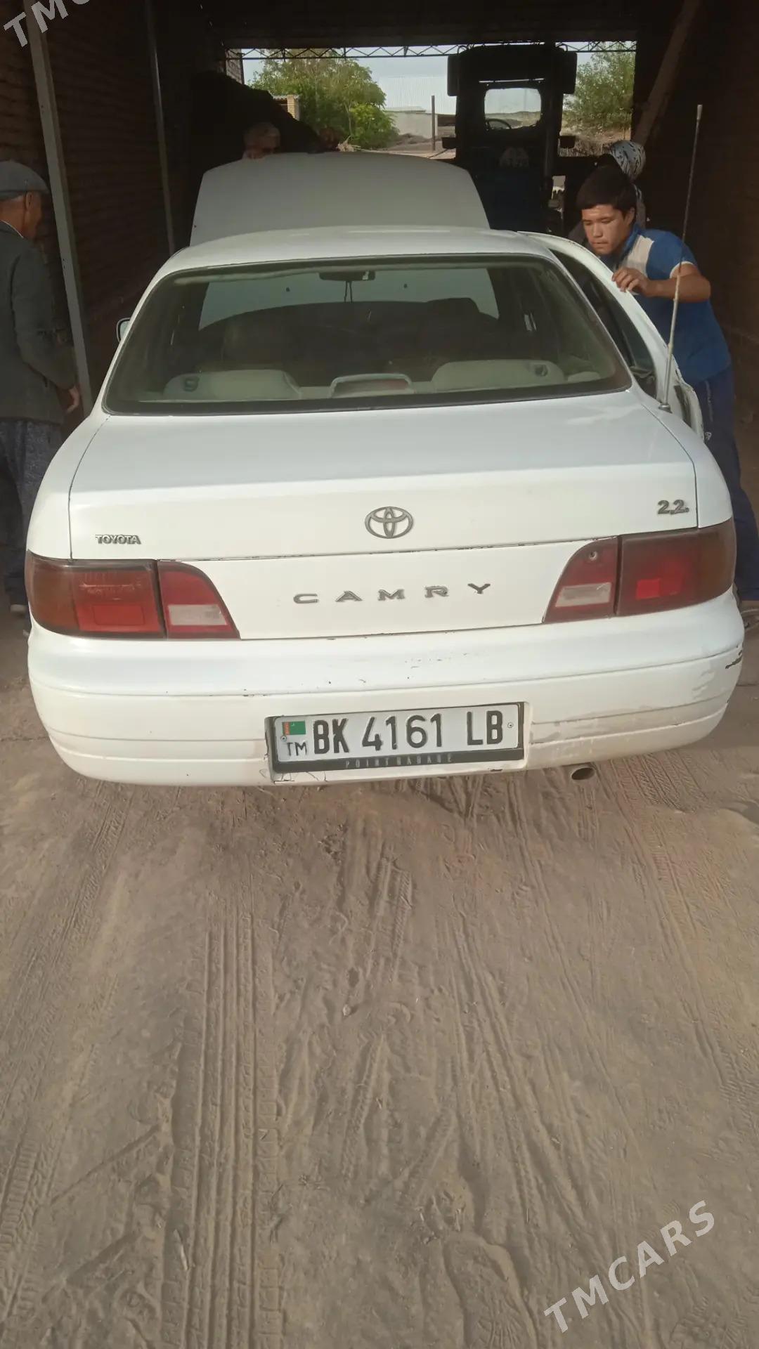 Toyota Camry 1996 - 75 000 TMT - Саят - img 7