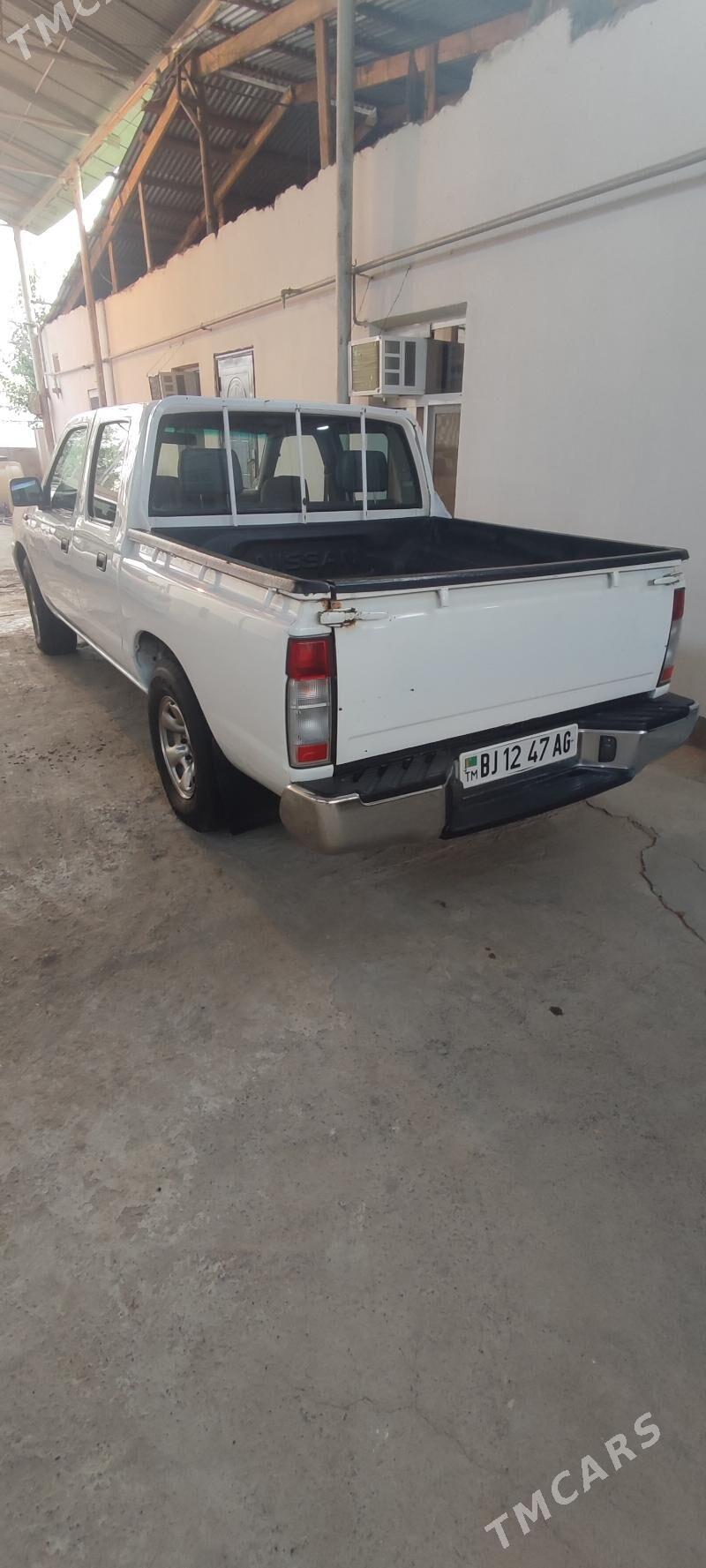 Nissan Navara 2009 - 115 000 TMT - Gypjak - img 3