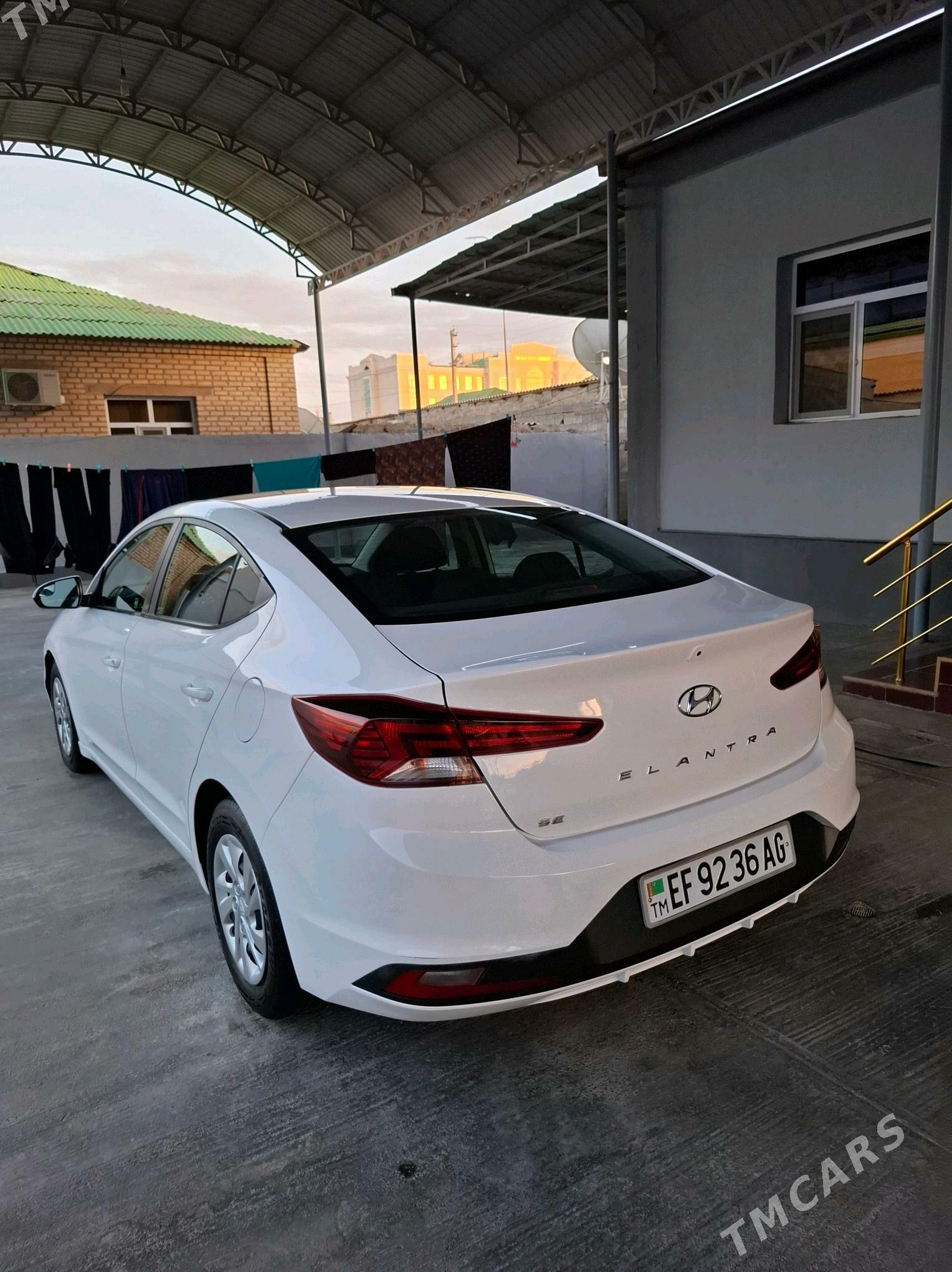 Hyundai Elantra 2019 - 185 000 TMT - Ашхабад - img 4