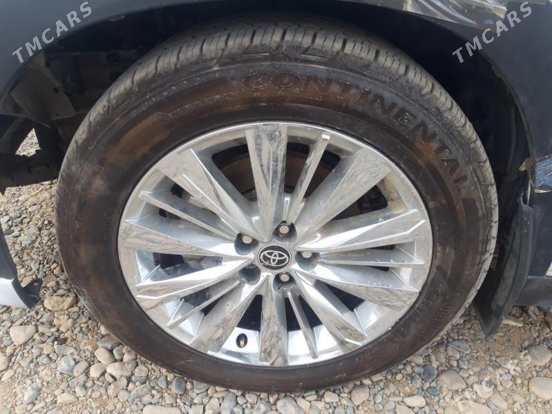 Toyota Grand Highlander 2023 - 700 000 TMT - Мары - img 7
