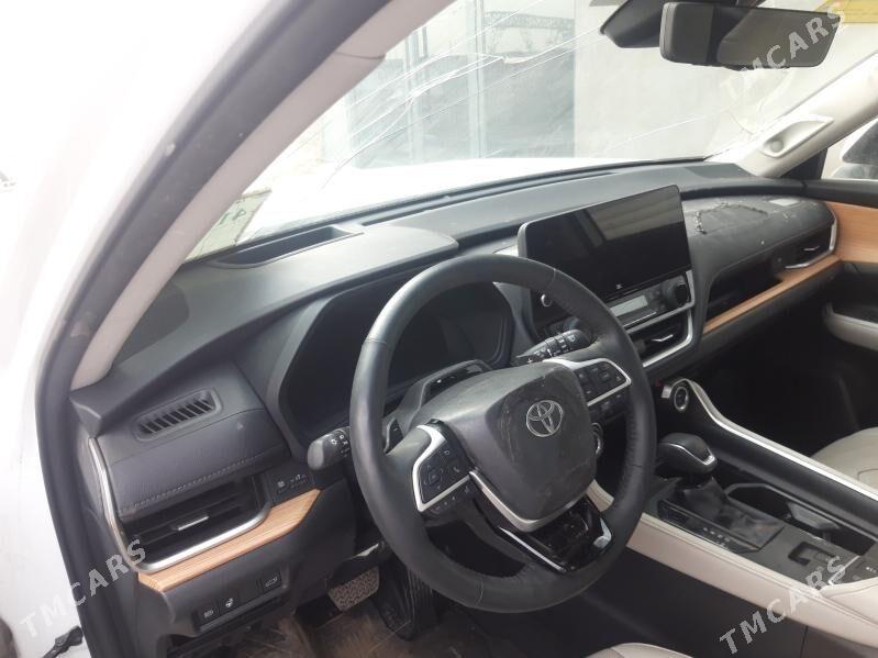Toyota Grand Highlander 2023 - 700 000 TMT - Мары - img 3