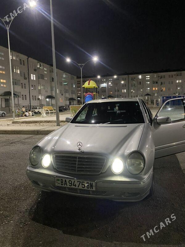 Mercedes-Benz E320 2002 - 125 000 TMT - Balkanabat - img 6