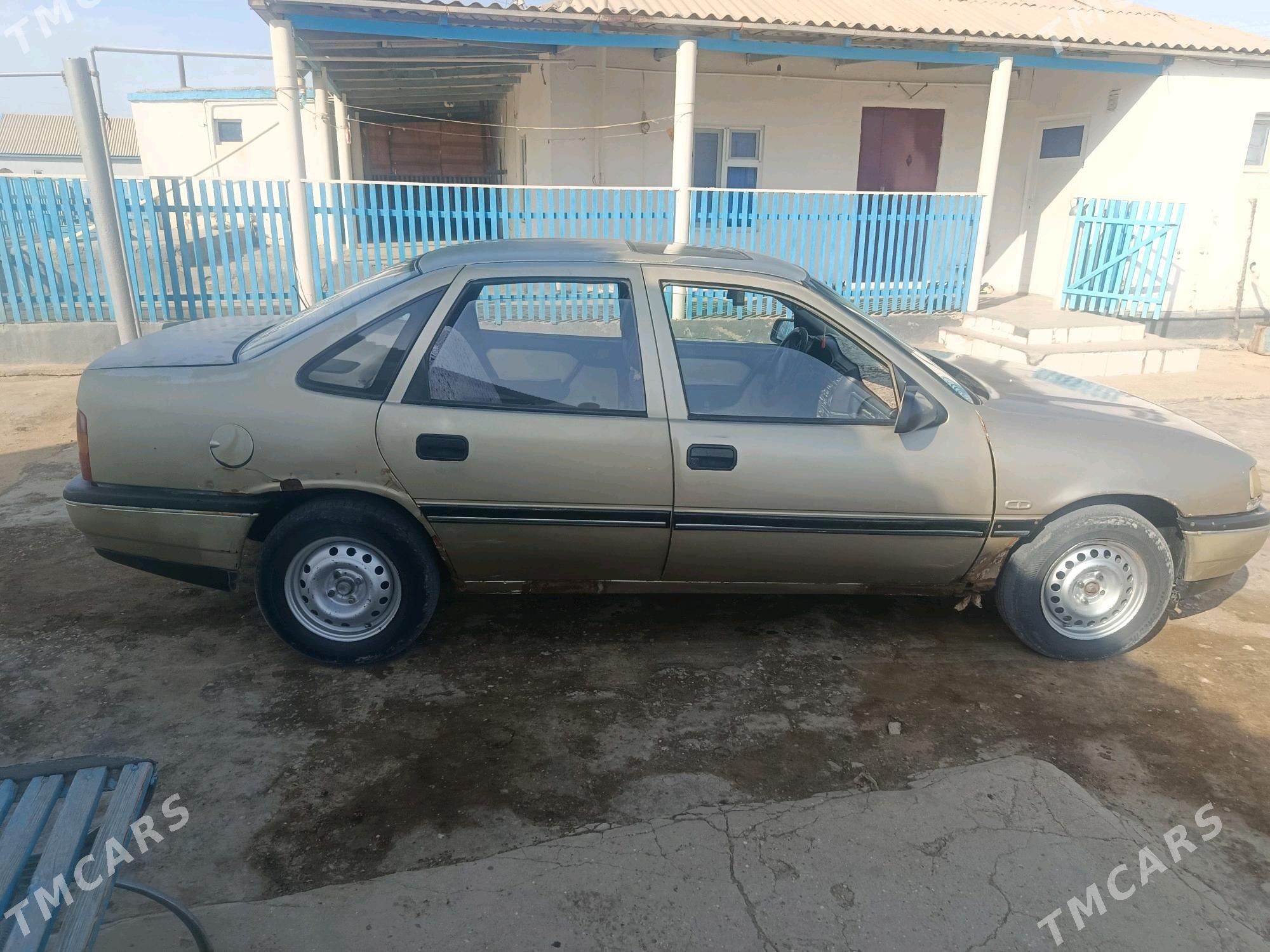 Opel Vectra 1992 - 15 000 TMT - Esenguly - img 4