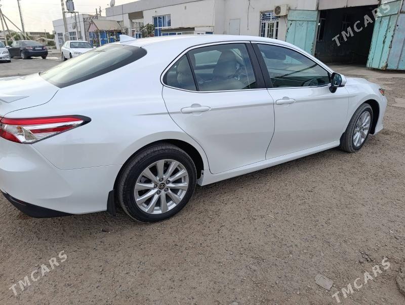 Toyota Camry 2020 - 300 000 TMT - Мары - img 4