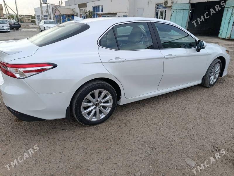 Toyota Camry 2020 - 300 000 TMT - Мары - img 6