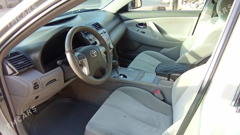 Toyota Camry 2010 - 180 000 TMT - Farap - img 5