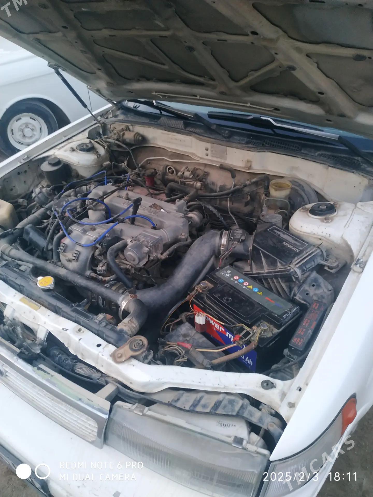 Nissan Maxima 1993 - 25 000 TMT - Гарабекевюл - img 3