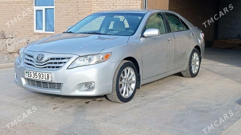 Toyota Camry 2010 - 180 000 TMT - Farap - img 8