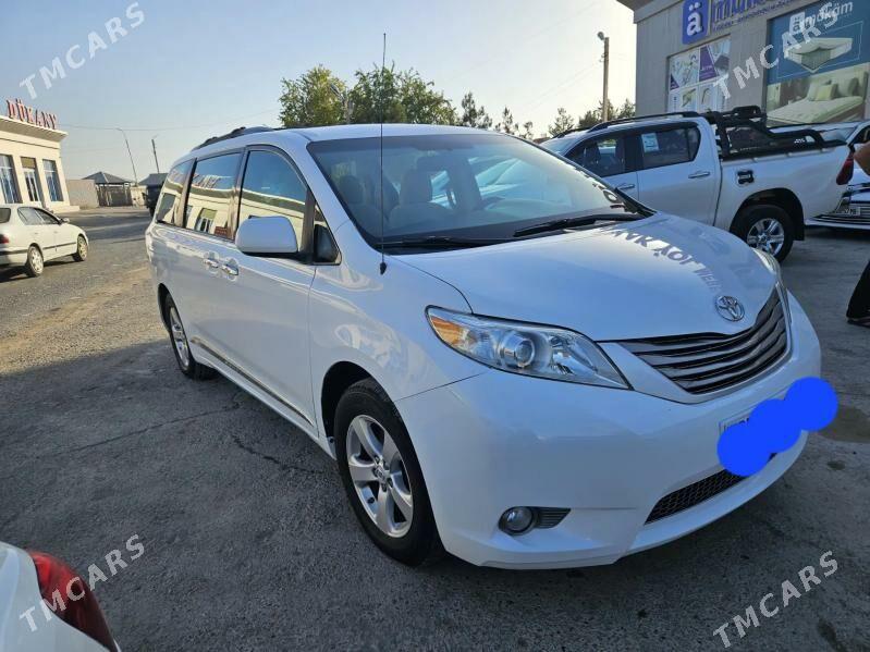Toyota Sienna 2011 - 300 000 TMT - Mary - img 3
