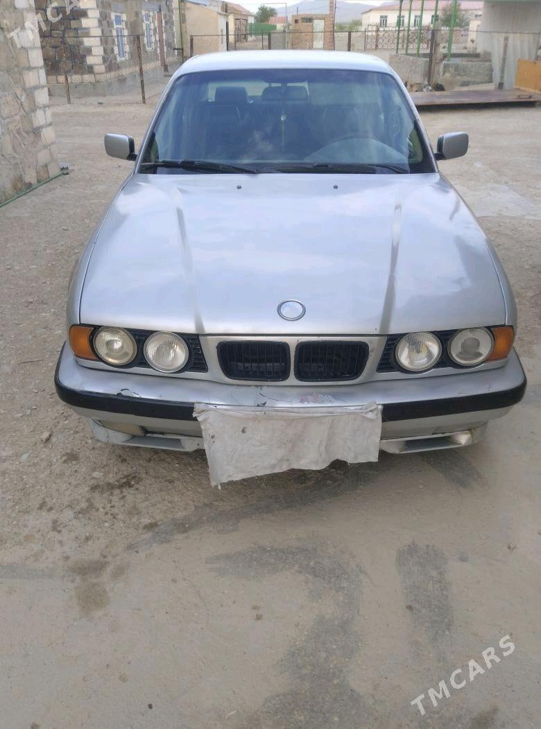 BMW 520 1991 - 46 000 TMT - Берекет - img 4