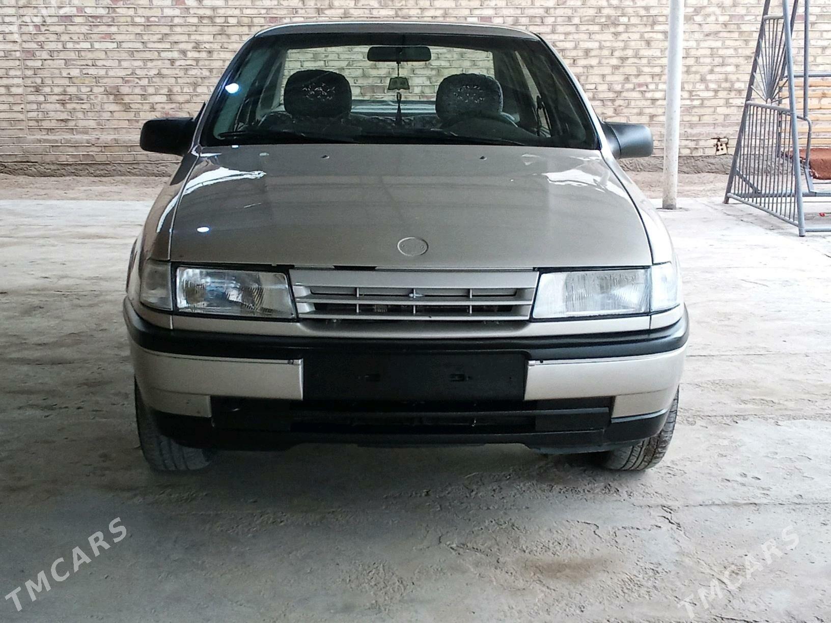 Opel Vectra 1992 - 35 000 TMT - Mary - img 6