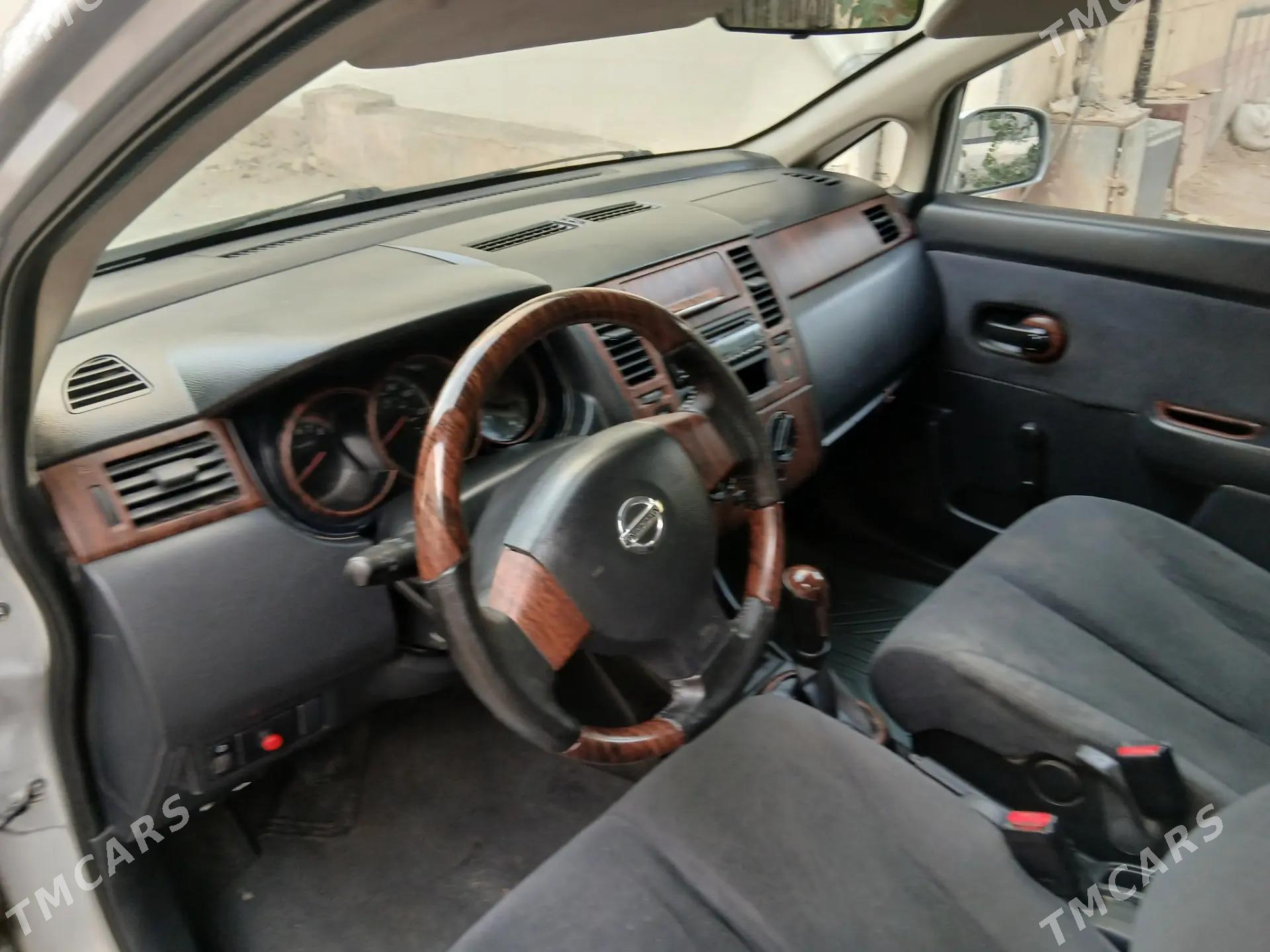Nissan Versa 2010 - 88 000 TMT - Mary - img 2