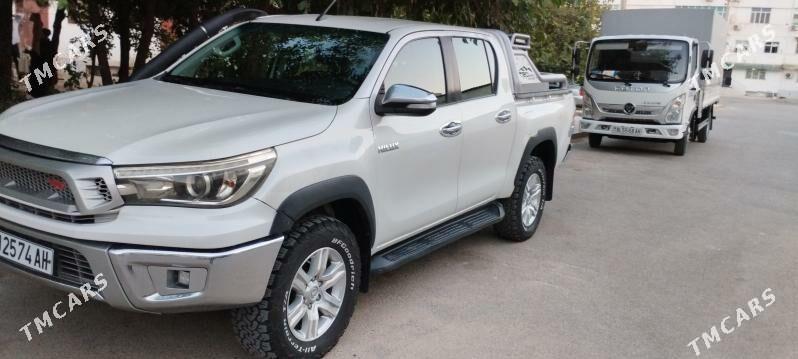 Toyota Hilux 2016 - 440 000 TMT - Büzmeýin - img 5