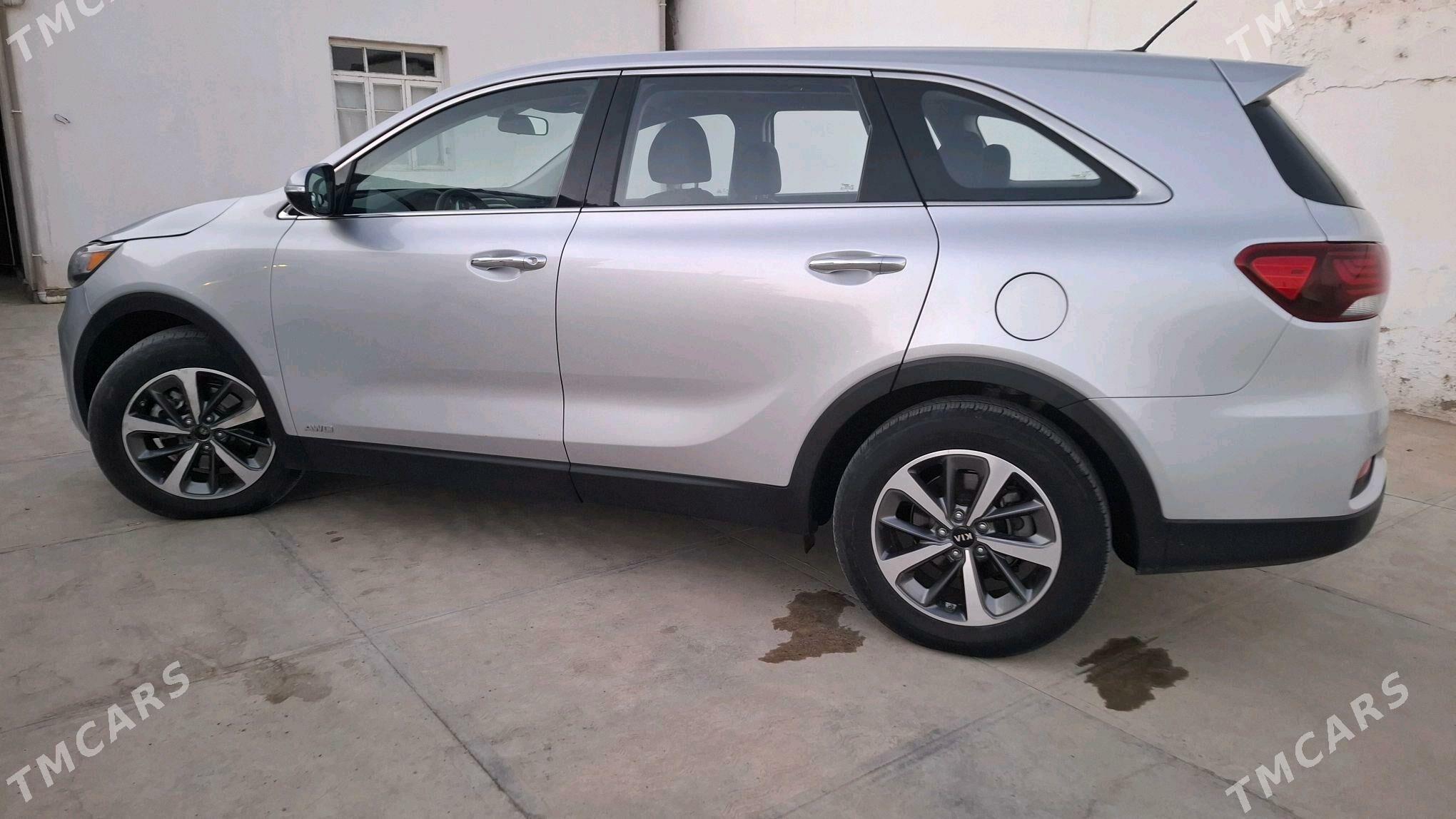 Kia Sorento 2020 - 300 000 TMT - Ёлётен - img 6