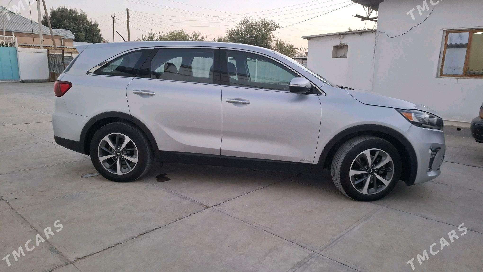 Kia Sorento 2020 - 300 000 TMT - Ёлётен - img 3