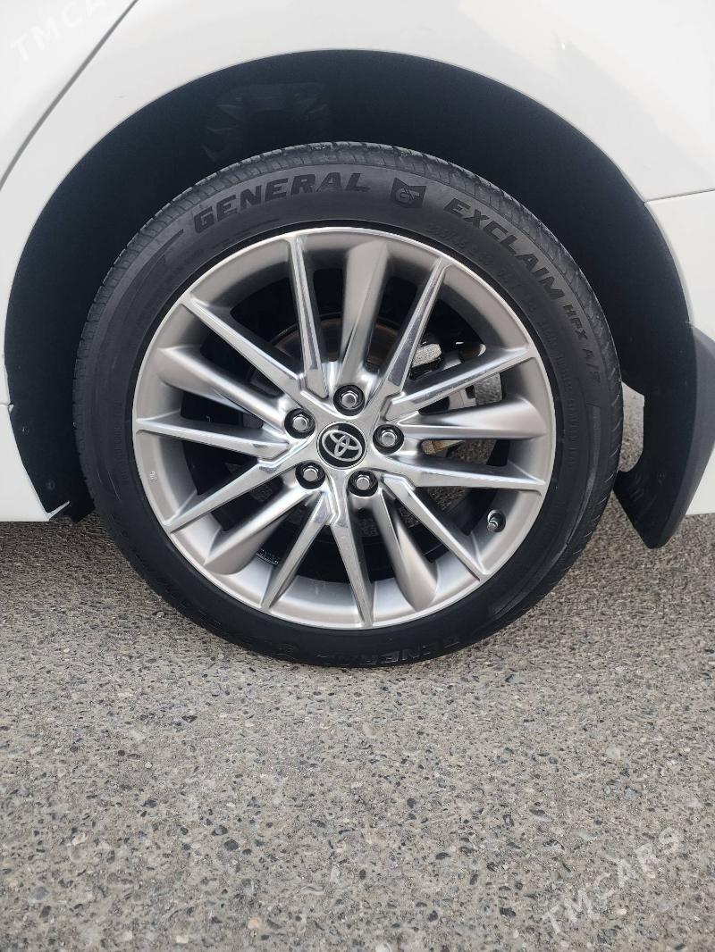 Toyota Camry 2024 - 360 000 TMT - Кëши - img 6