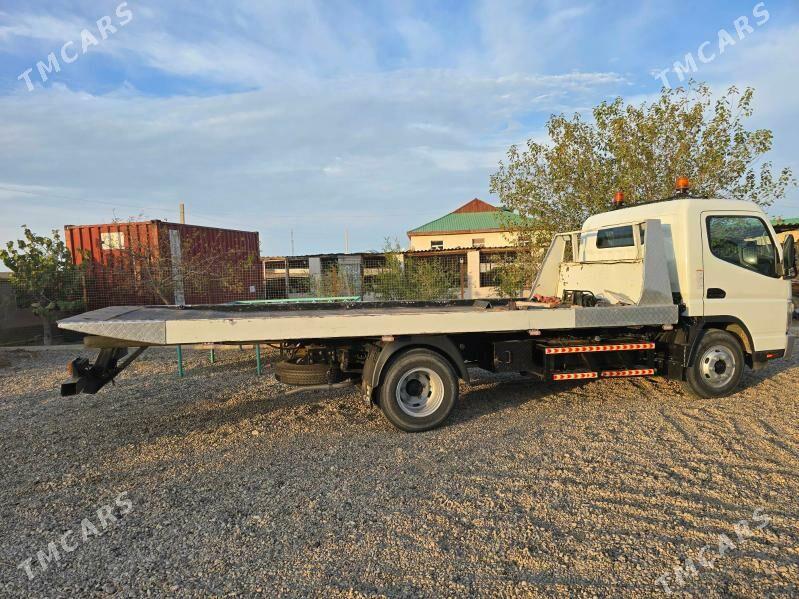 Mitsubishi Fuso 2023 - 600 000 TMT - Türkmenbaşy - img 3