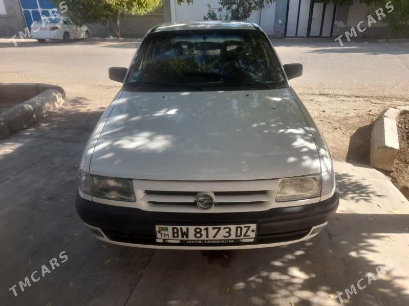 Opel Astra 1993 - 40 000 TMT - Дашогуз - img 3