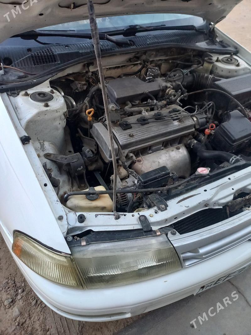 Toyota Carina 1994 - 60 000 TMT - Мары - img 8