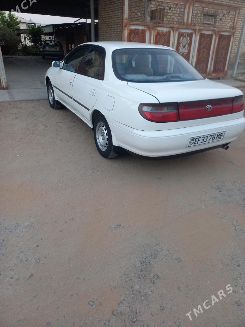 Toyota Carina 1994 - 60 000 TMT - Мары - img 3