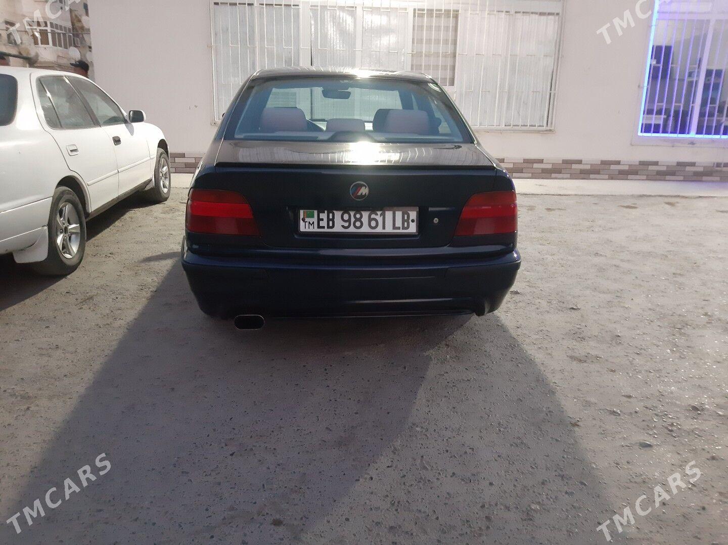 BMW E39 1998 - 100 000 TMT - Туркменабат - img 3